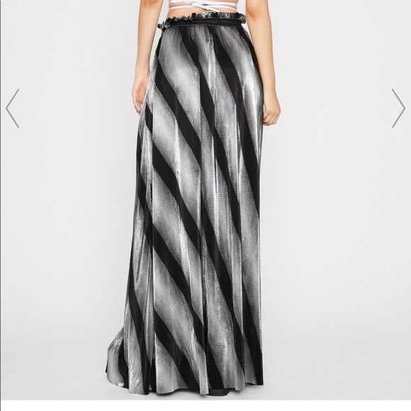 Dolls kill chrome dimensions barbarian skirt - Picture 2 of 7